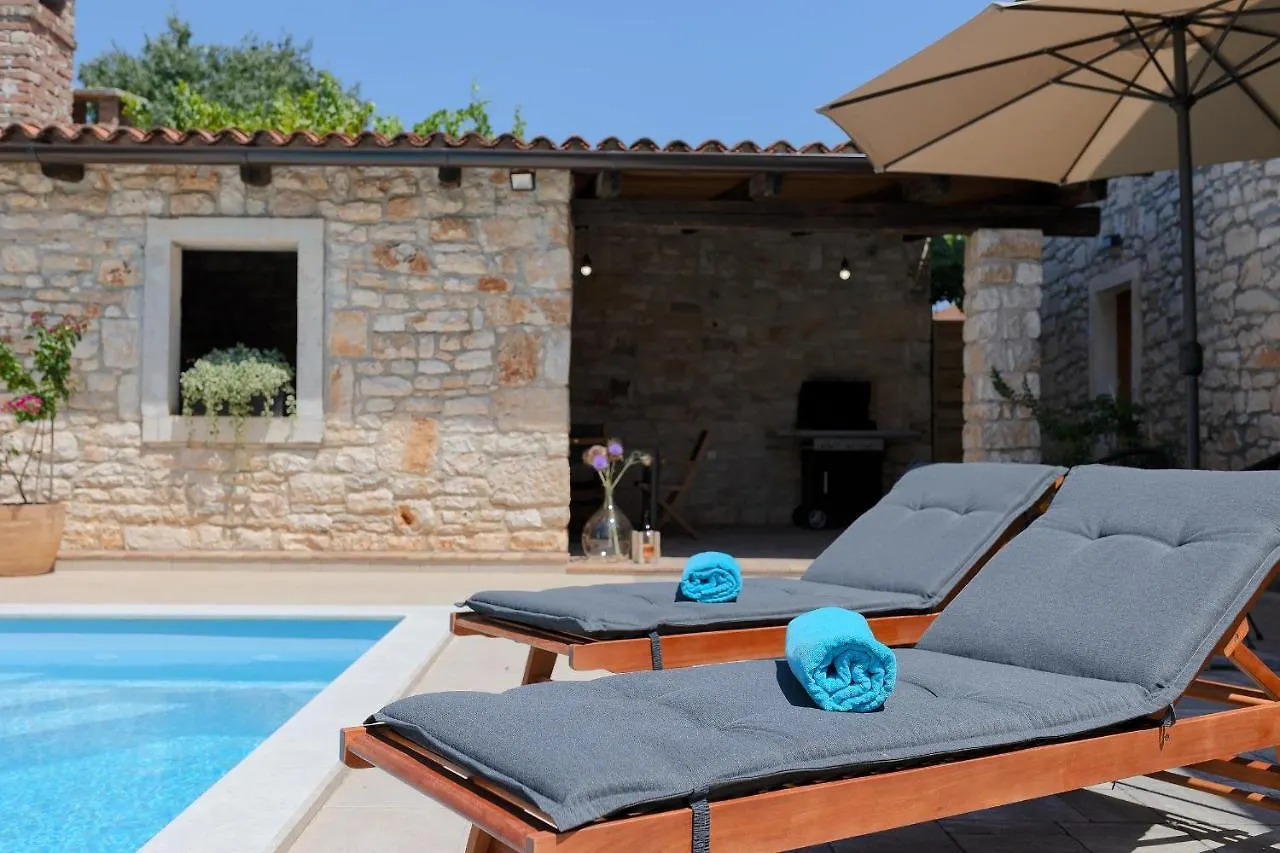 Villa Tonin: Istrian Retreat with Pool and Whirlpool Marcana 0*,  Croatia