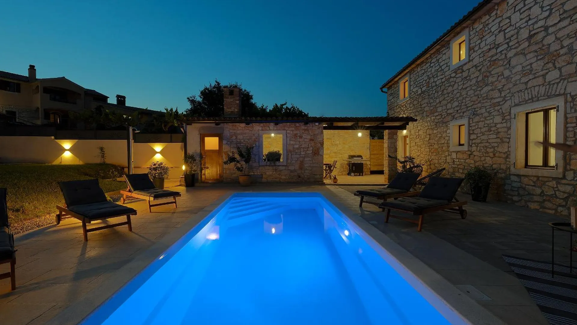 Villa Tonin: Istrian Retreat with Pool and Whirlpool Marcana