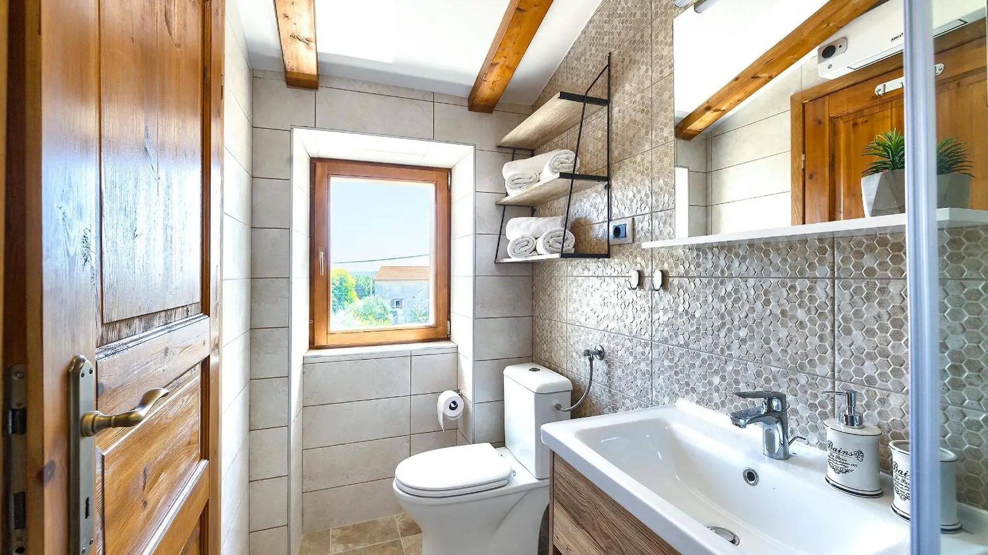 Villa Tonin: Istrian Retreat with Pool and Whirlpool Marcana 0*,  Croatia