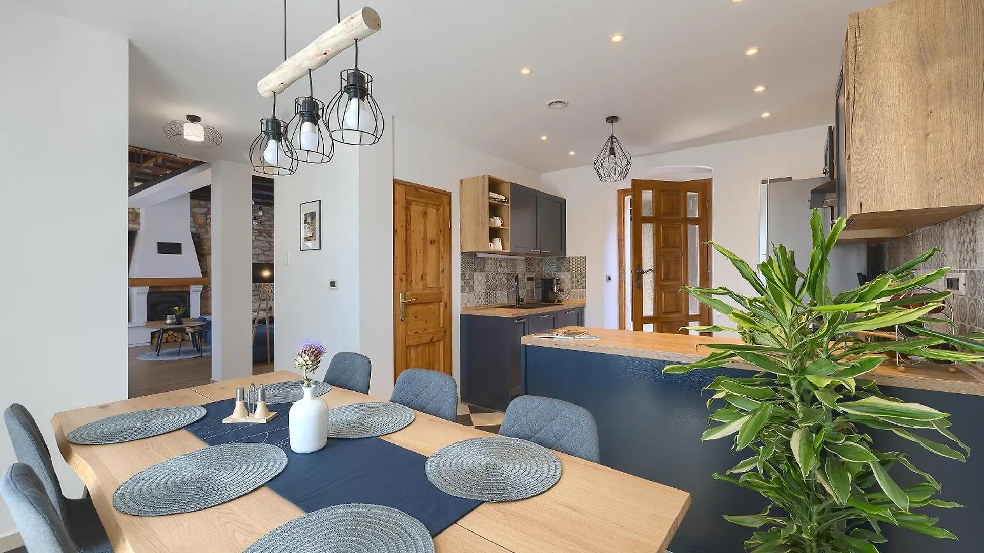 Villa Tonin: Istrian Retreat with Pool and Whirlpool Marcana