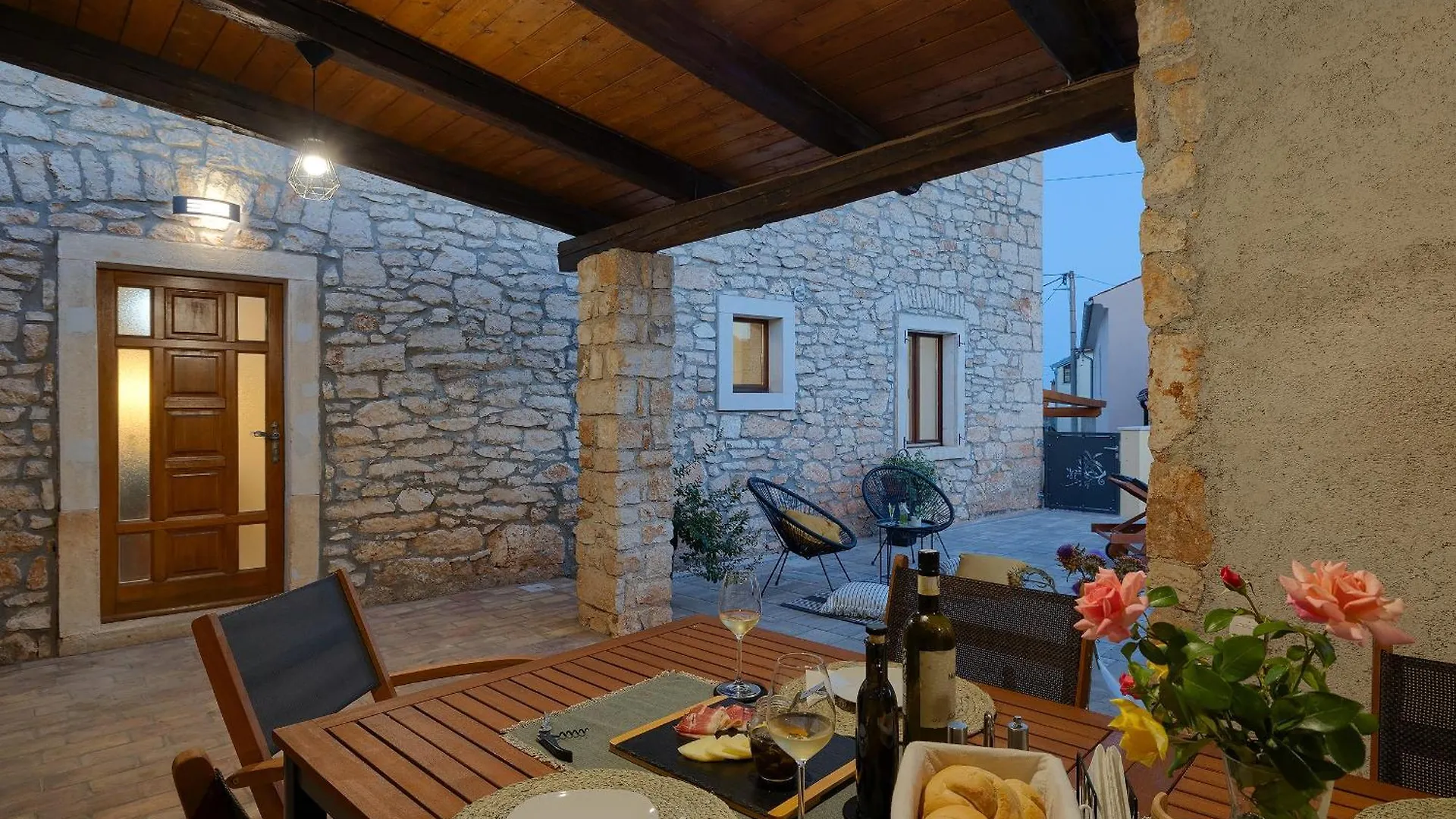 Villa Tonin - House For 6 Guests With Backyard, Pool And Whirlpool In Marcana Istria, Ferienhaus Istrien קרואטיה